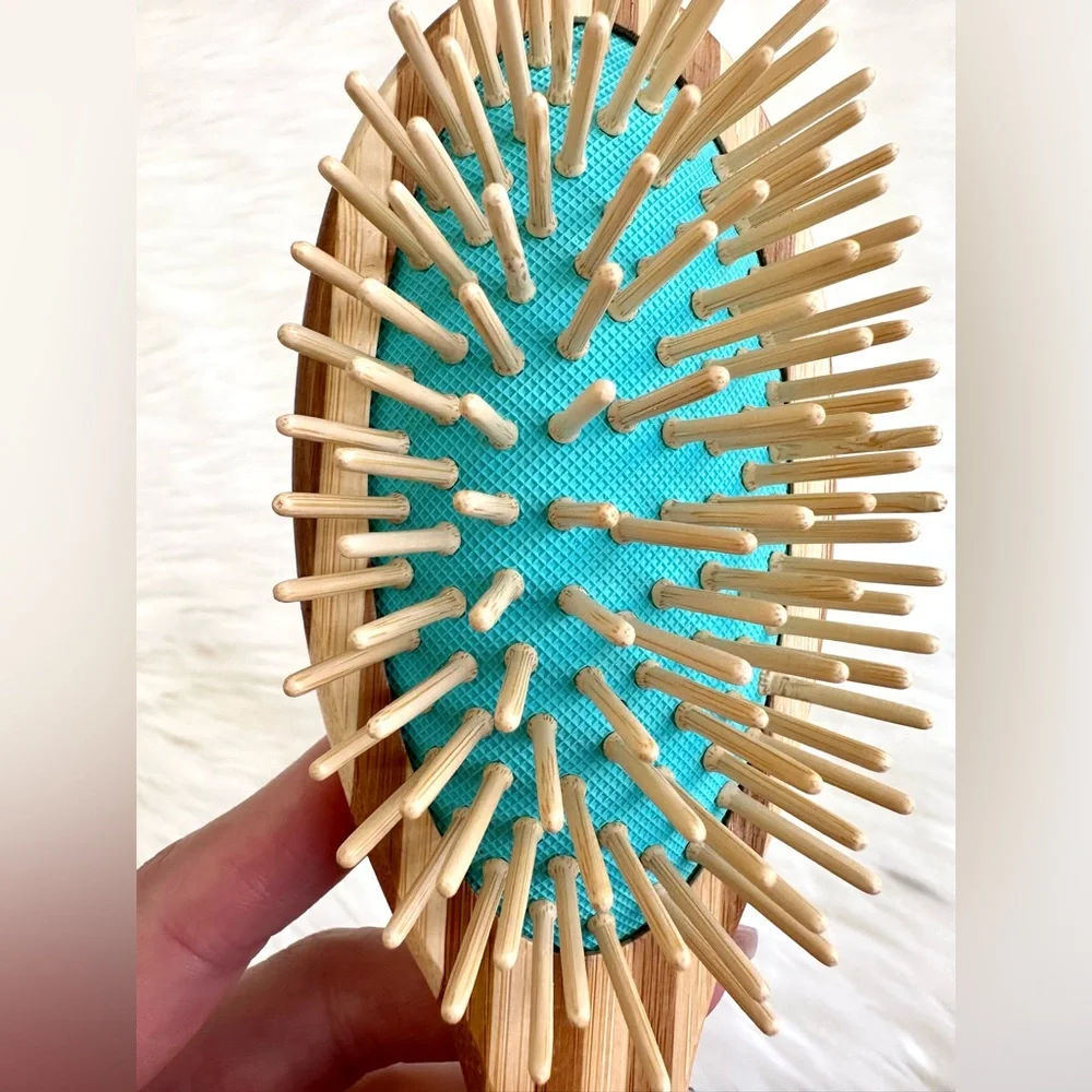 SUGAR BEAR BRUSH
